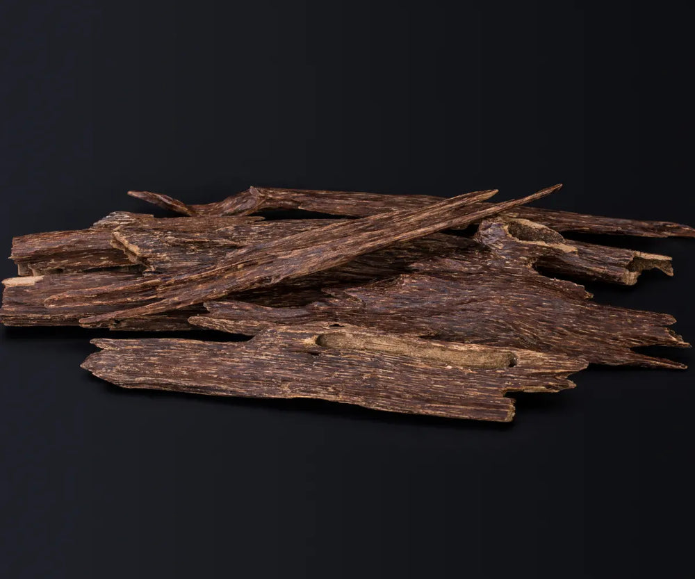 Holz und rauchiges Finish